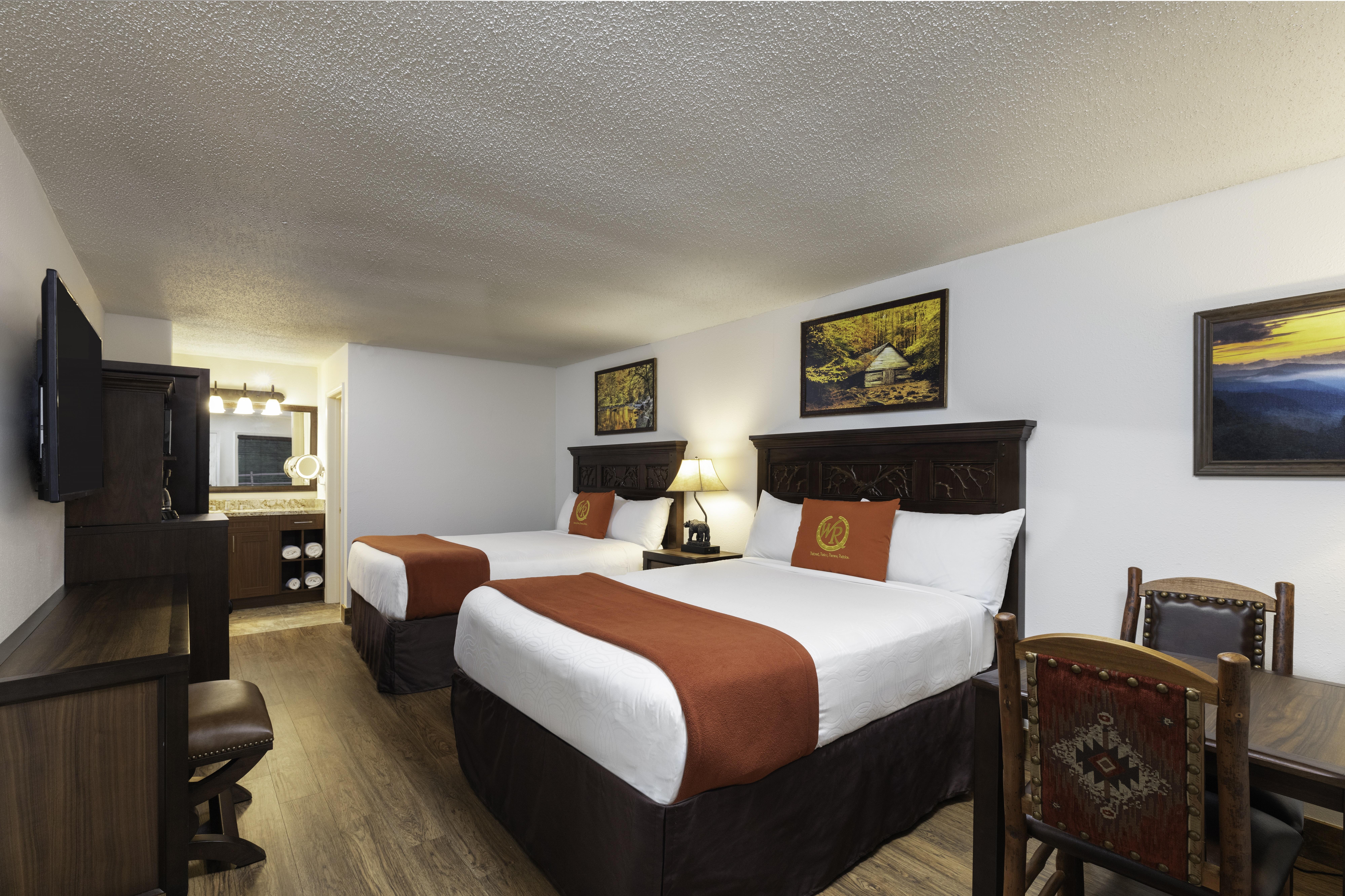 Traditional Queen Guestroom
