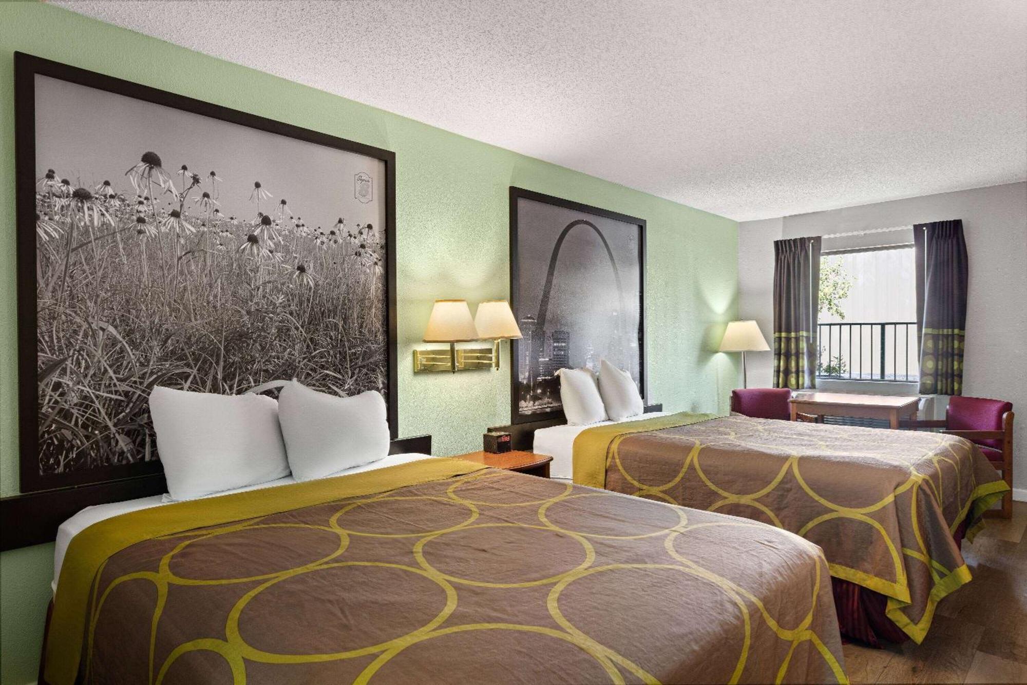 Queen Room Two Queen Beds