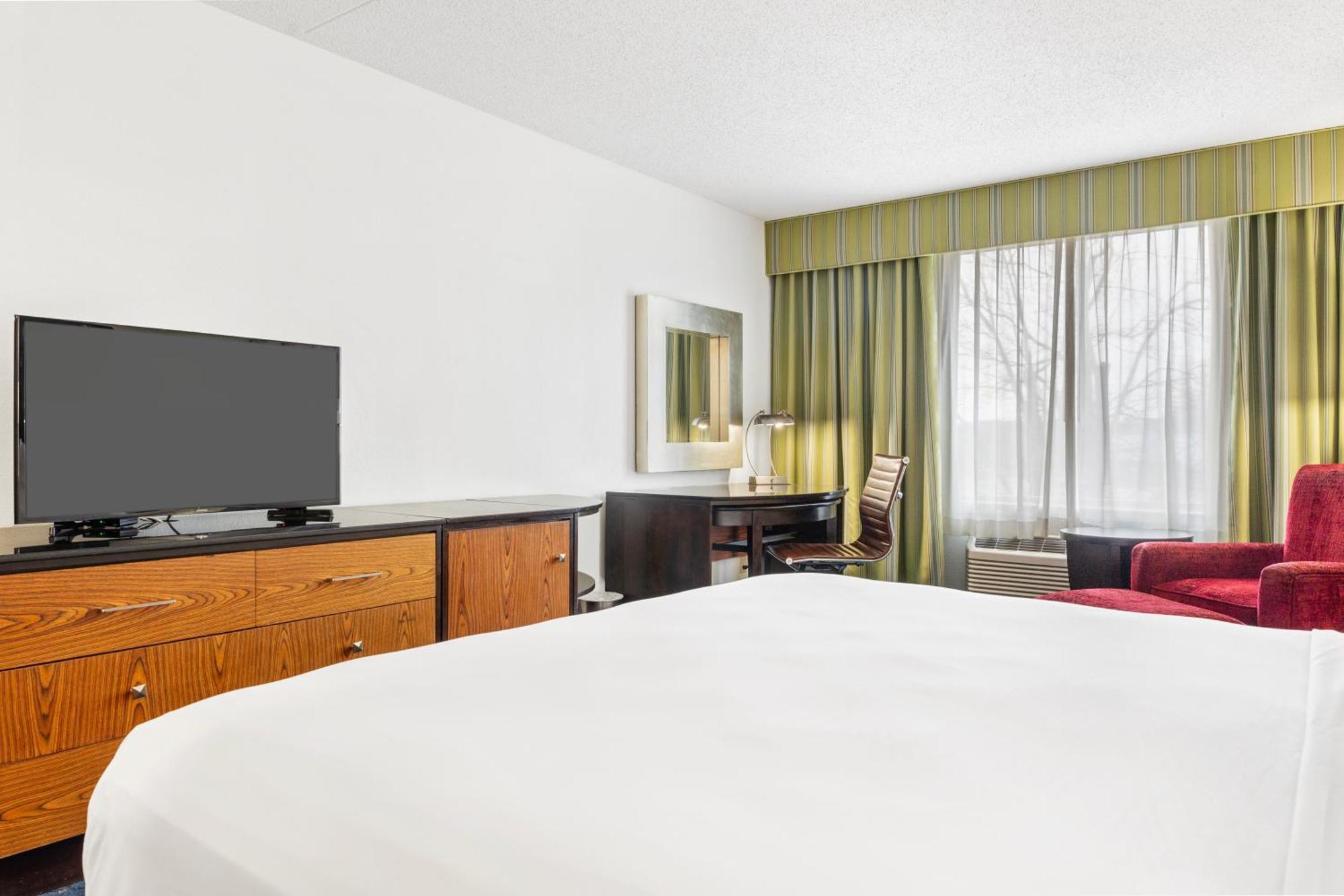 Superior King Room