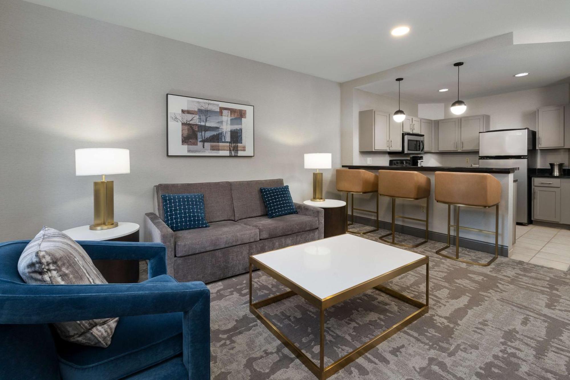 One-Bedroom Condo One King Bed