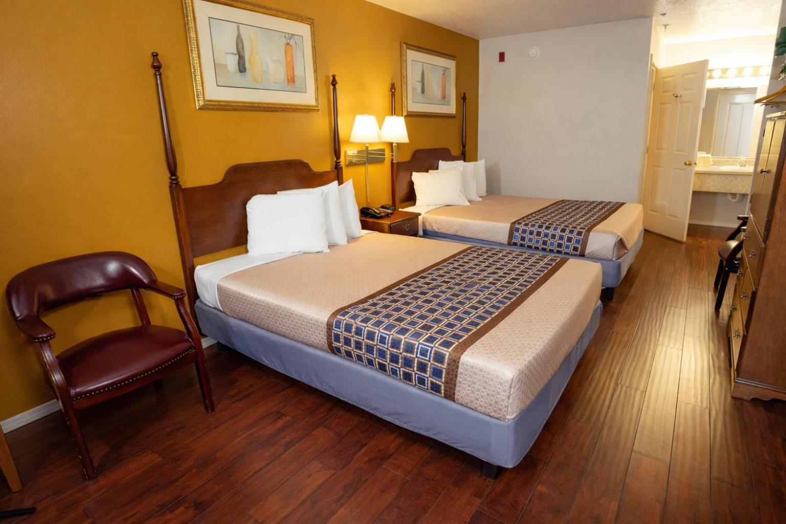 Double Room,1759240454:JPEG