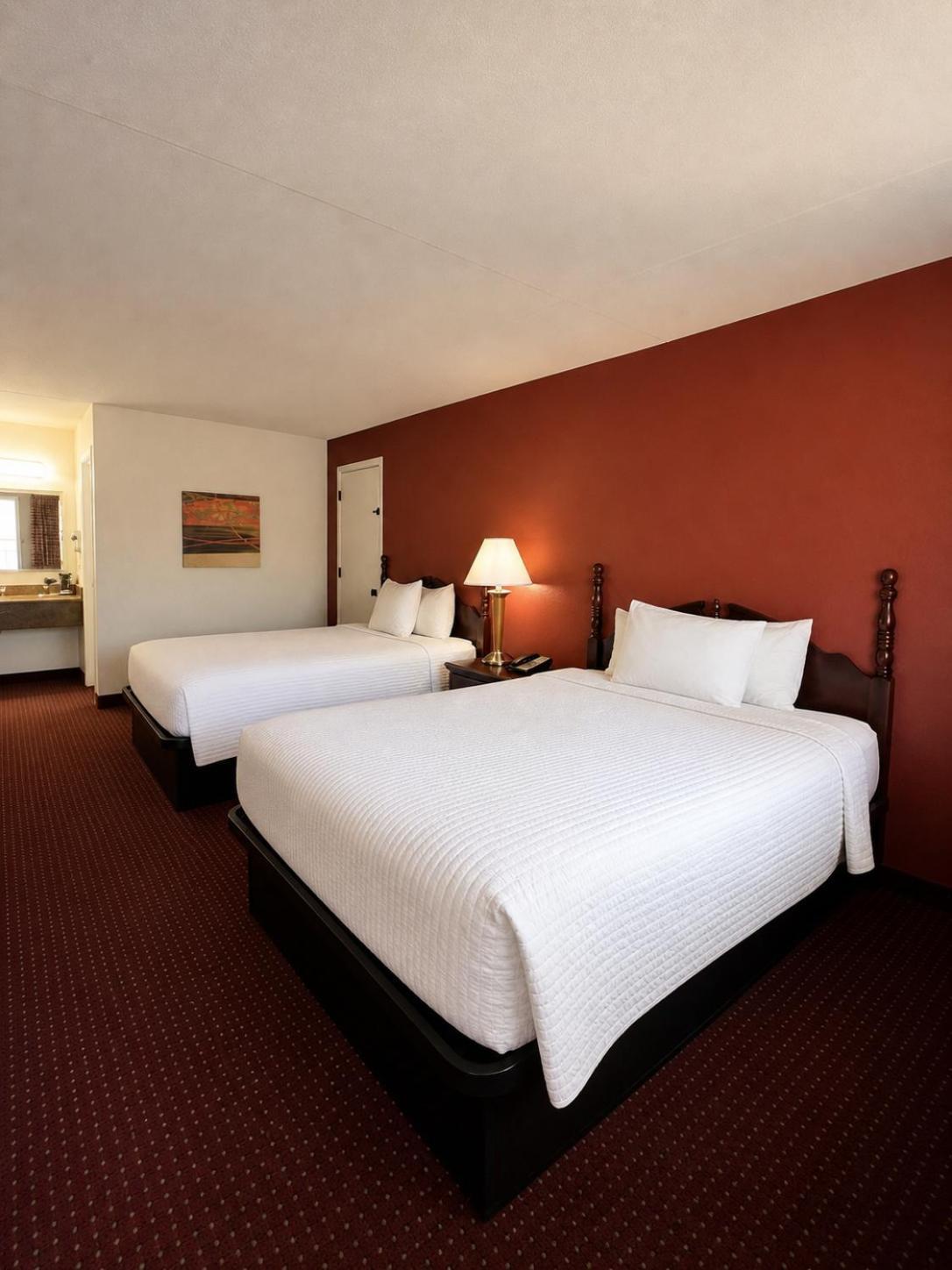 Queen Room Two Queen Beds Ground Floor