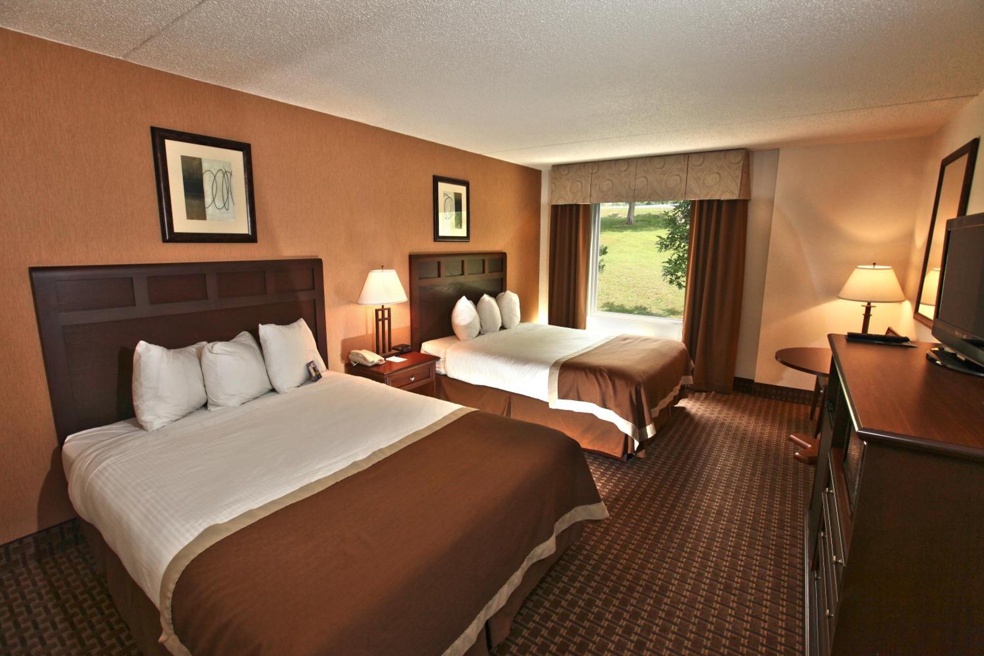 Queen Room with Two Queen Beds - Non-Smoking