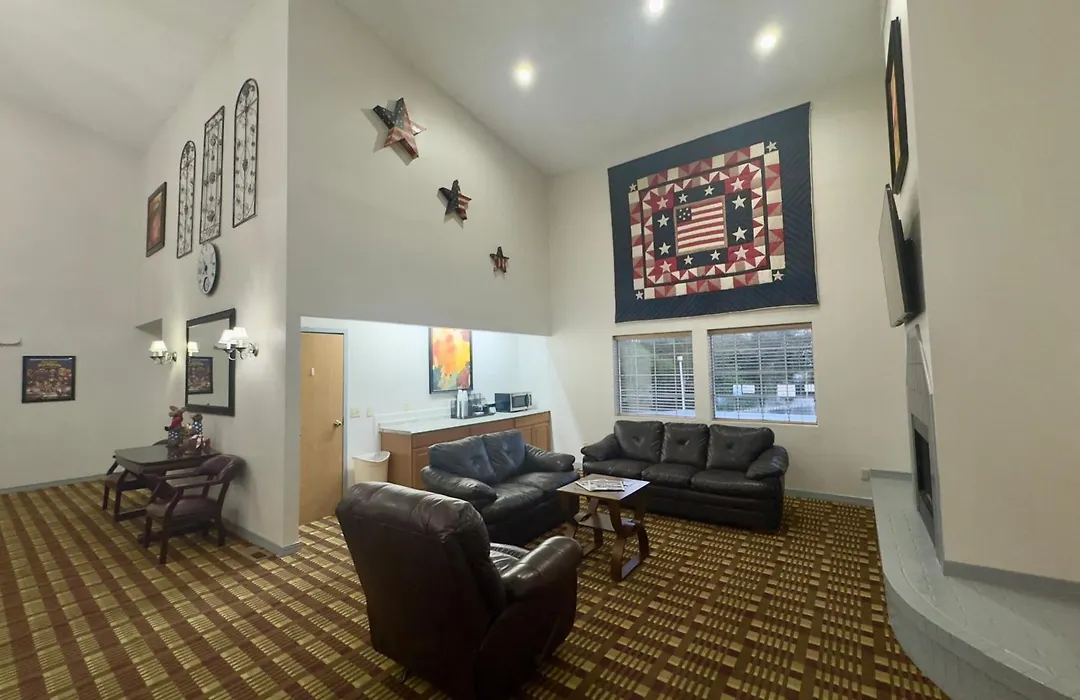 Scenic Hills Inn-1