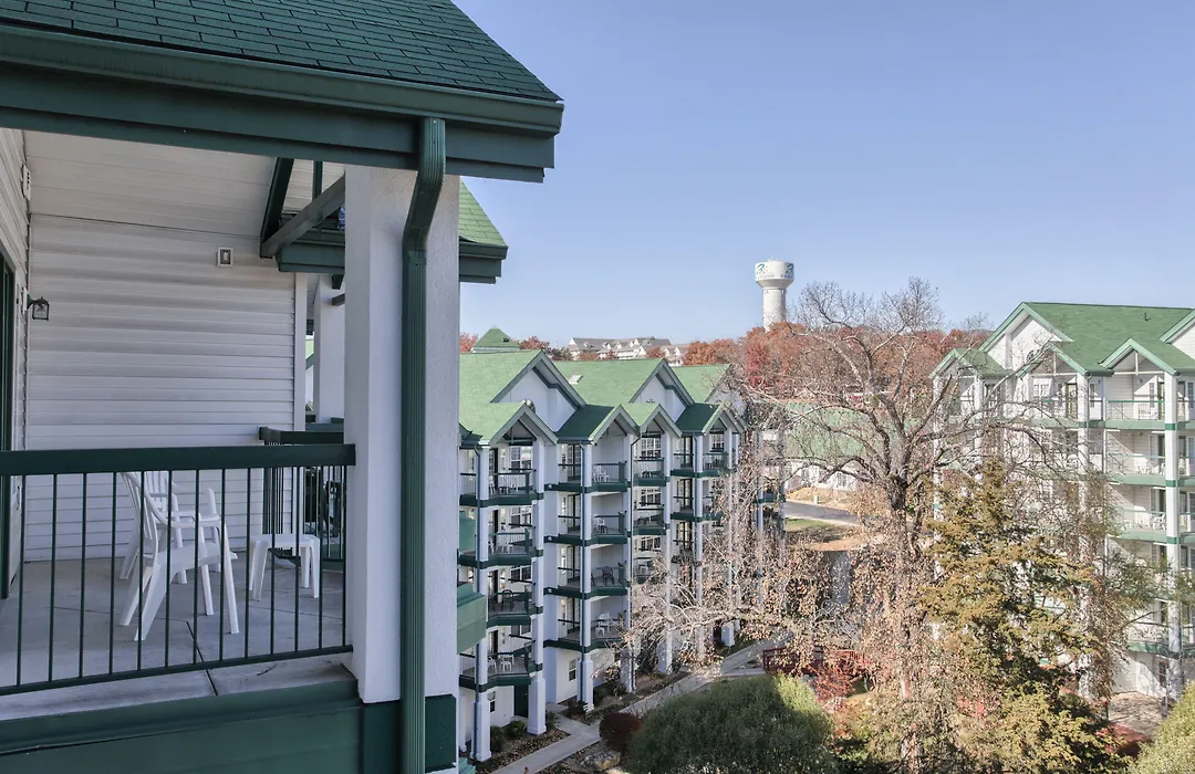 Surrey'S Carriage Place Resort-1