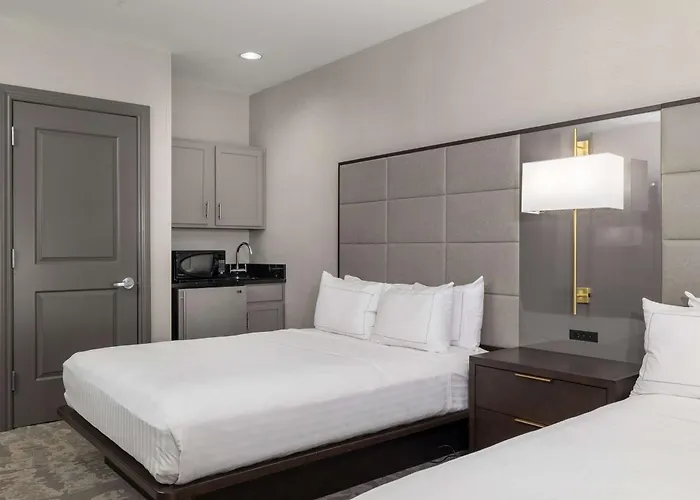 Hilton Promenade Branson Landing Hotel