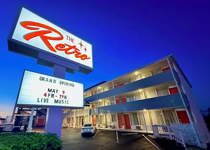 The Retro Hotel Branson