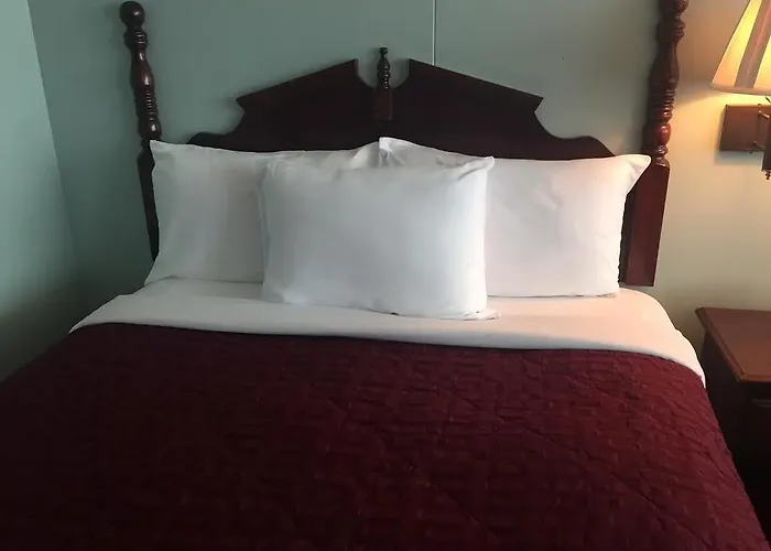 Greenbrier Inn - Branson